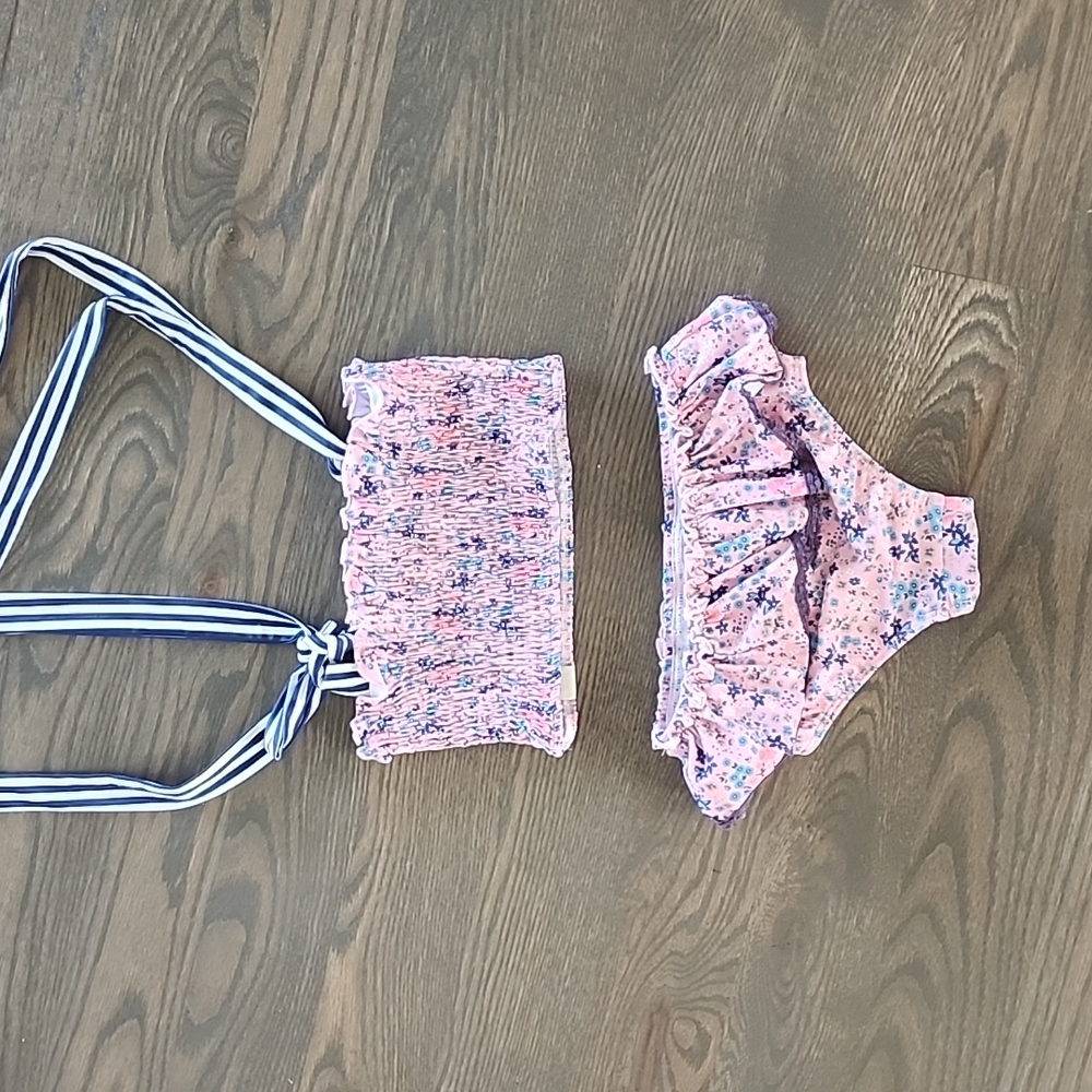 New without tags size 5T cheeky plum 2 piece
